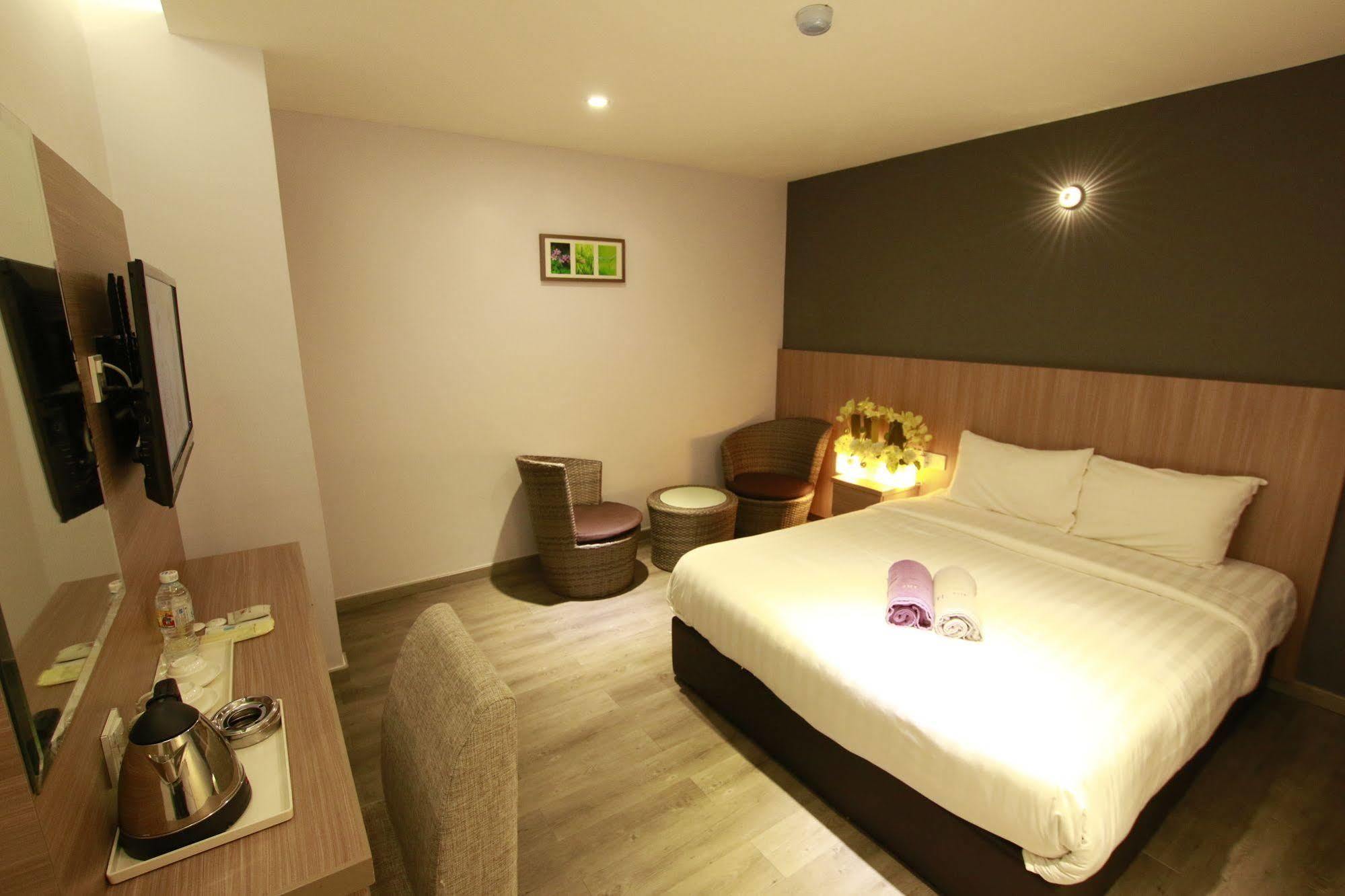Hotel 99 Pusat Bandar Puchong Eksteriør bilde
