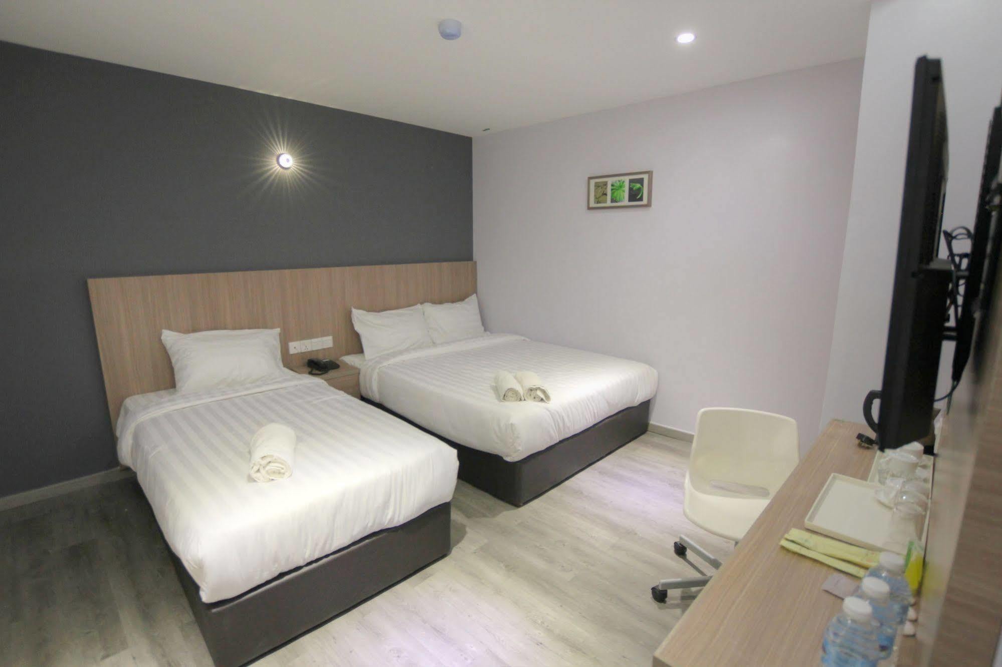 Hotel 99 Pusat Bandar Puchong Eksteriør bilde