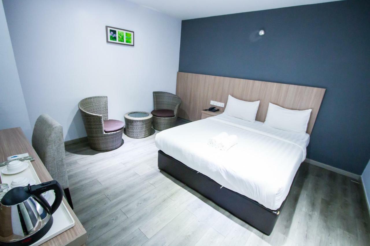 Hotel 99 Pusat Bandar Puchong Eksteriør bilde